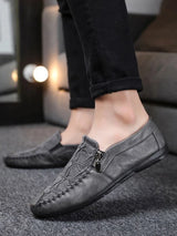 Black Round Toe Slip-on Leather Shoes for Men Classic Original Elegant Designer Legitimate 2025 Trend Sale Retro Man Casual Shoe